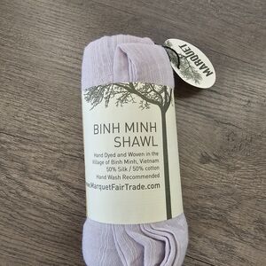 Binh Minh Lavender Shawl